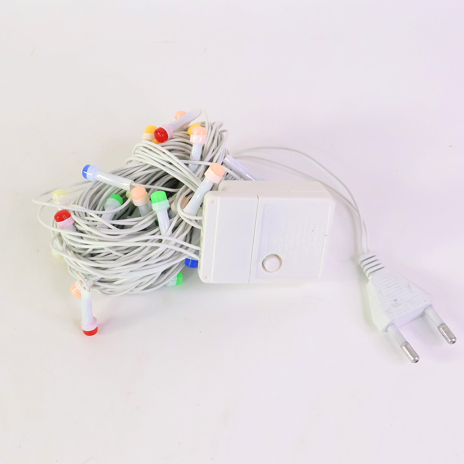 Hanging Multi-Color LED String Light Hanging Multi-Color LED String Light